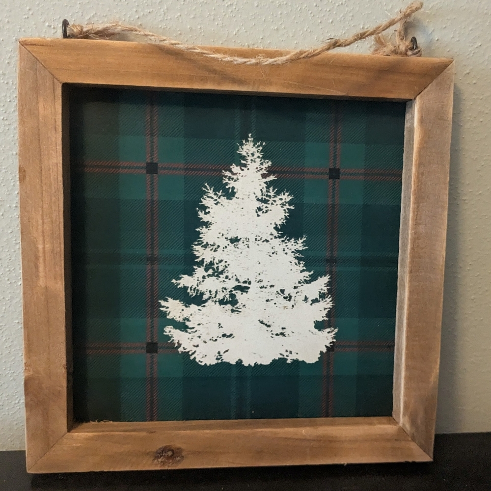 Wood Framed Plaid Christmas Tree Wall Art
